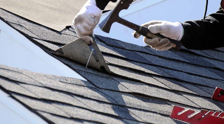 Professional residential roofers in Laurel, IA